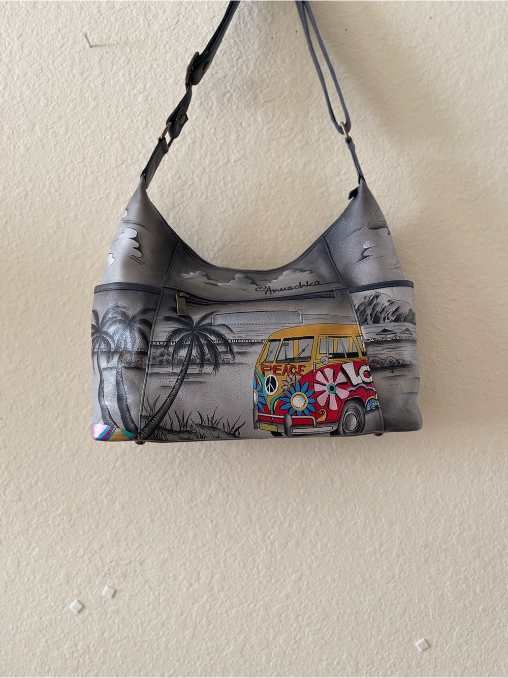 Anuschka Gray Leather Shoulder Bag with Colorful Yellow & Red Van Artwork - Picture 6 of 10